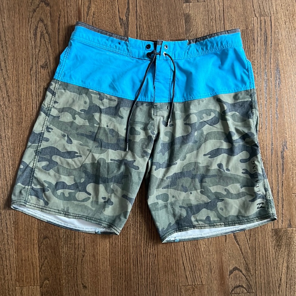 Billabong surf stretch board shorts camo